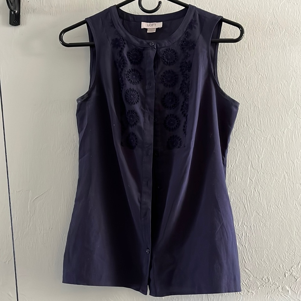 Loft button down tank navy blue lace design (XS)